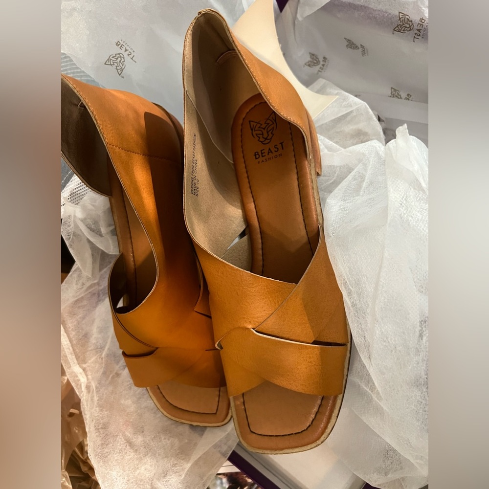 Beast Fashion Sandals